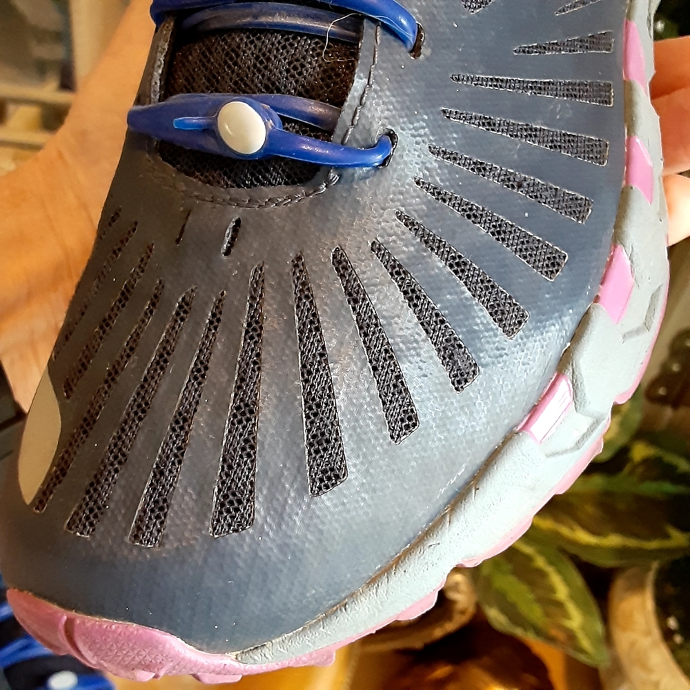 TNF Corvara FastFoam Performance Sneakers - Size 8.5 - Blue Mesh - Picture 8 of 11